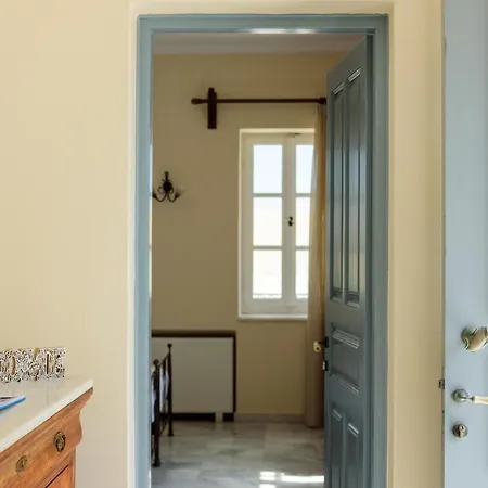 Hotel Ikio Concept Santorini Pyrgos Kallistis