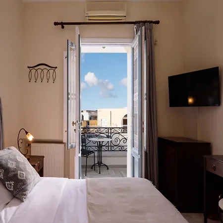 Ikio Concept Santorini Pyrgos Kallistis