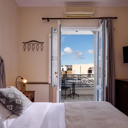 Ikio Concept Santorini Pyrgos Kallistis