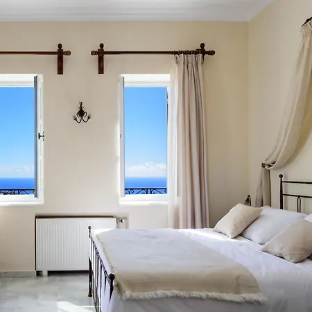 Ikio Concept Santorini Hotel