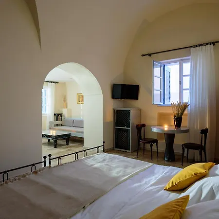 Hotel Ikio Concept Santorini *